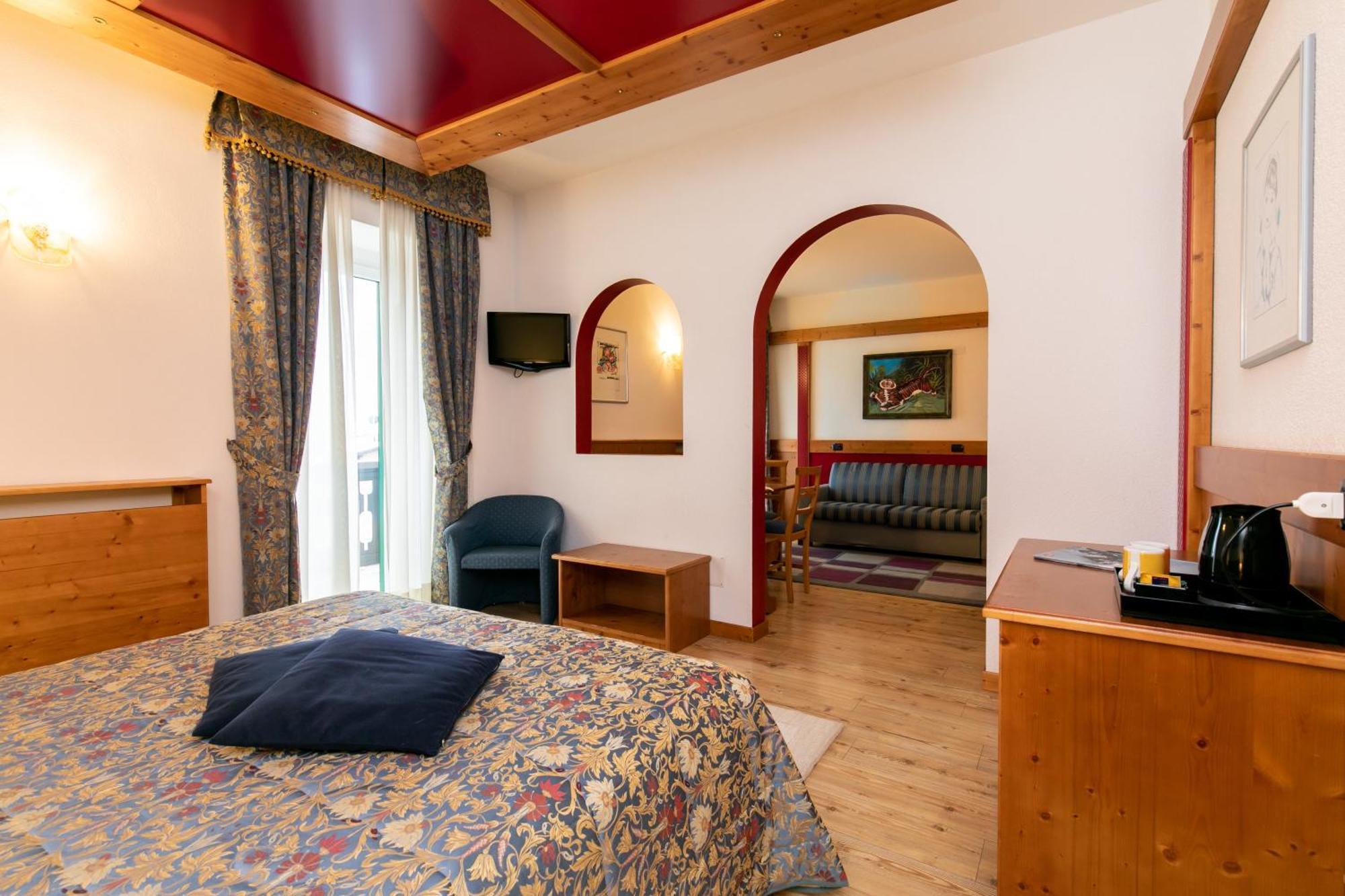 G. Hotel Des Alpes San Martino Di Castrozza Exteriér fotografie